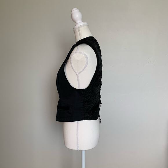 Converse Vest - Picture 5 of 8